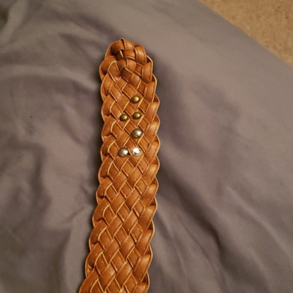 Belt - Picture 2 of 4